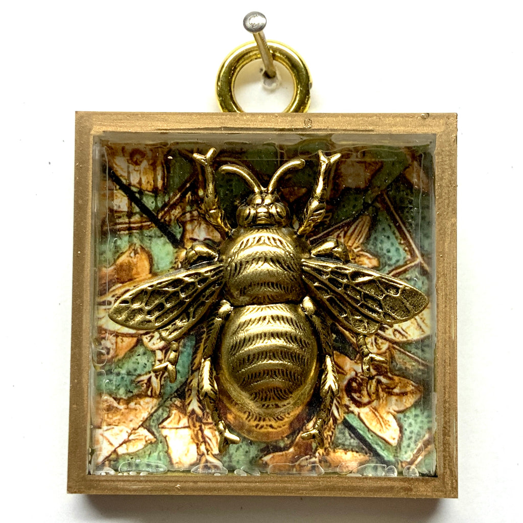 Acrylic Frame with Grande Bee / Slight Imperfections (2