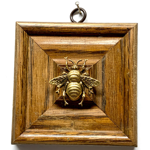 Wooden Frame with Grande Bee (4