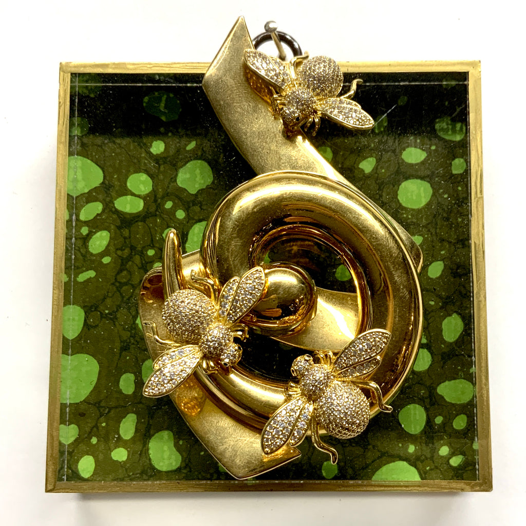 Acrylic Frame with Sparkle Bees on Brooch / Slight Imperfections (4