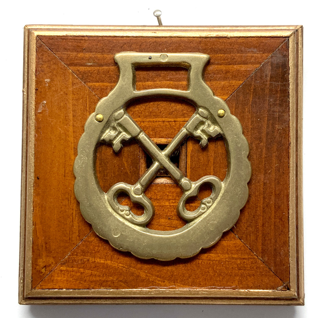 Wooden Frame with Horse Brass (4.25