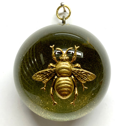 Acrylic Dome Frame with Grande Bee on Sparkle Paper / Slight Imperfections (3