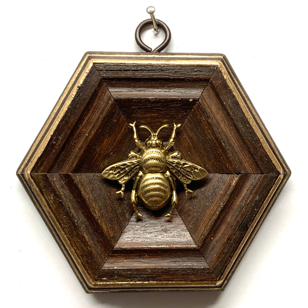 Wooden Frame with Grande Bee (4.5