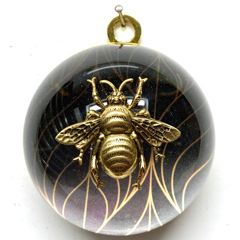 Acrylic Dome Frame with Grande Bee / Slight Imperfections (3