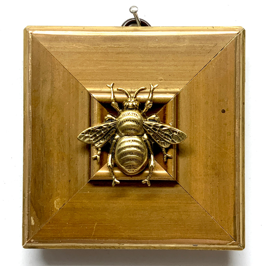 Gilt Frame with Grande Bee (3.5