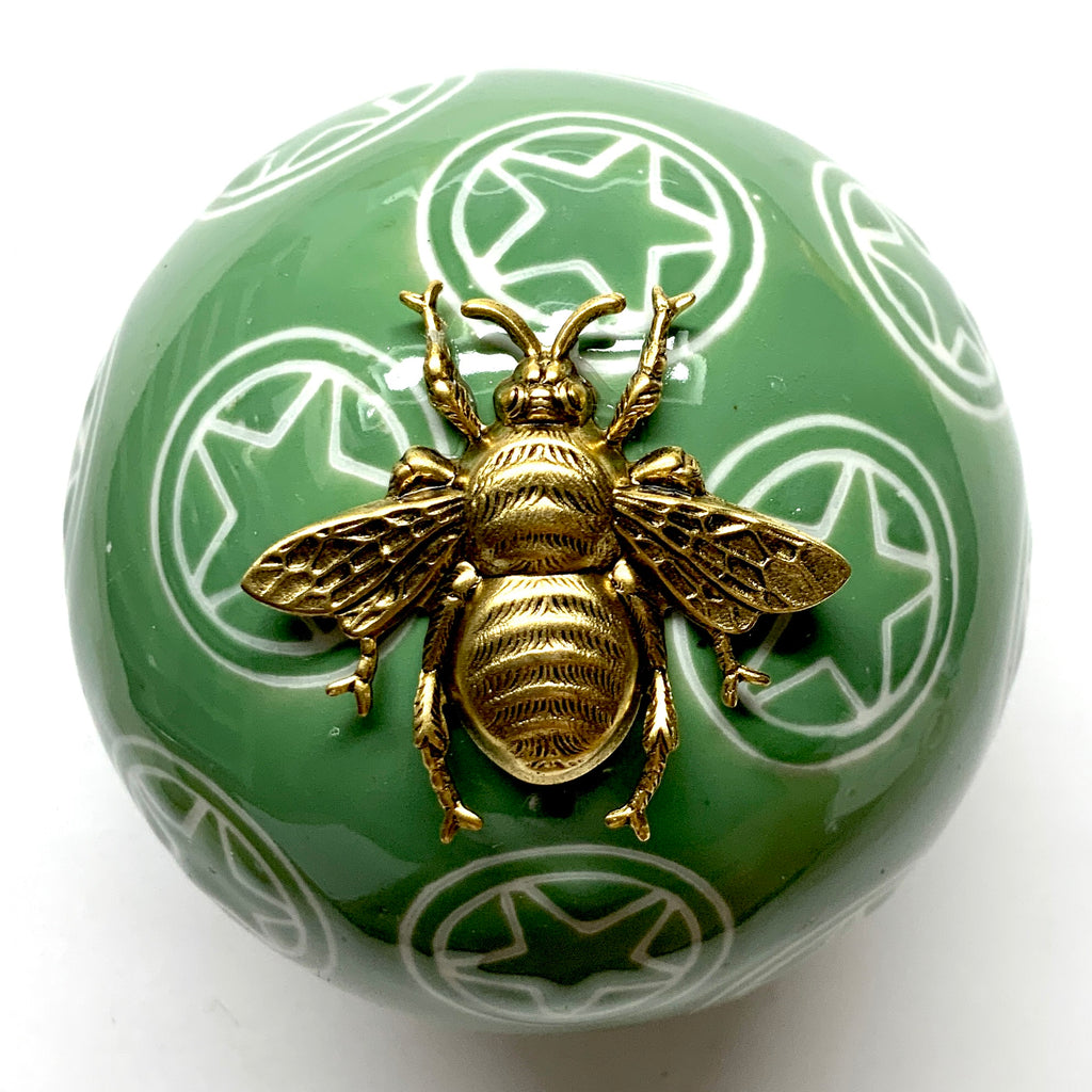 Ceramic Ball Frame with Grande Bee / Slight Imperfections (3