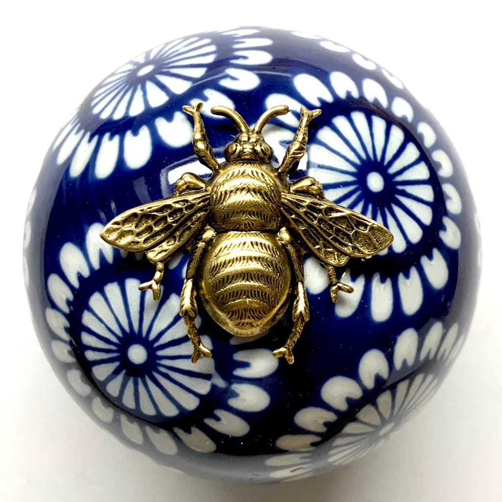 Ceramic Ball Frame with Grande Bee / Slight Imperfections (3