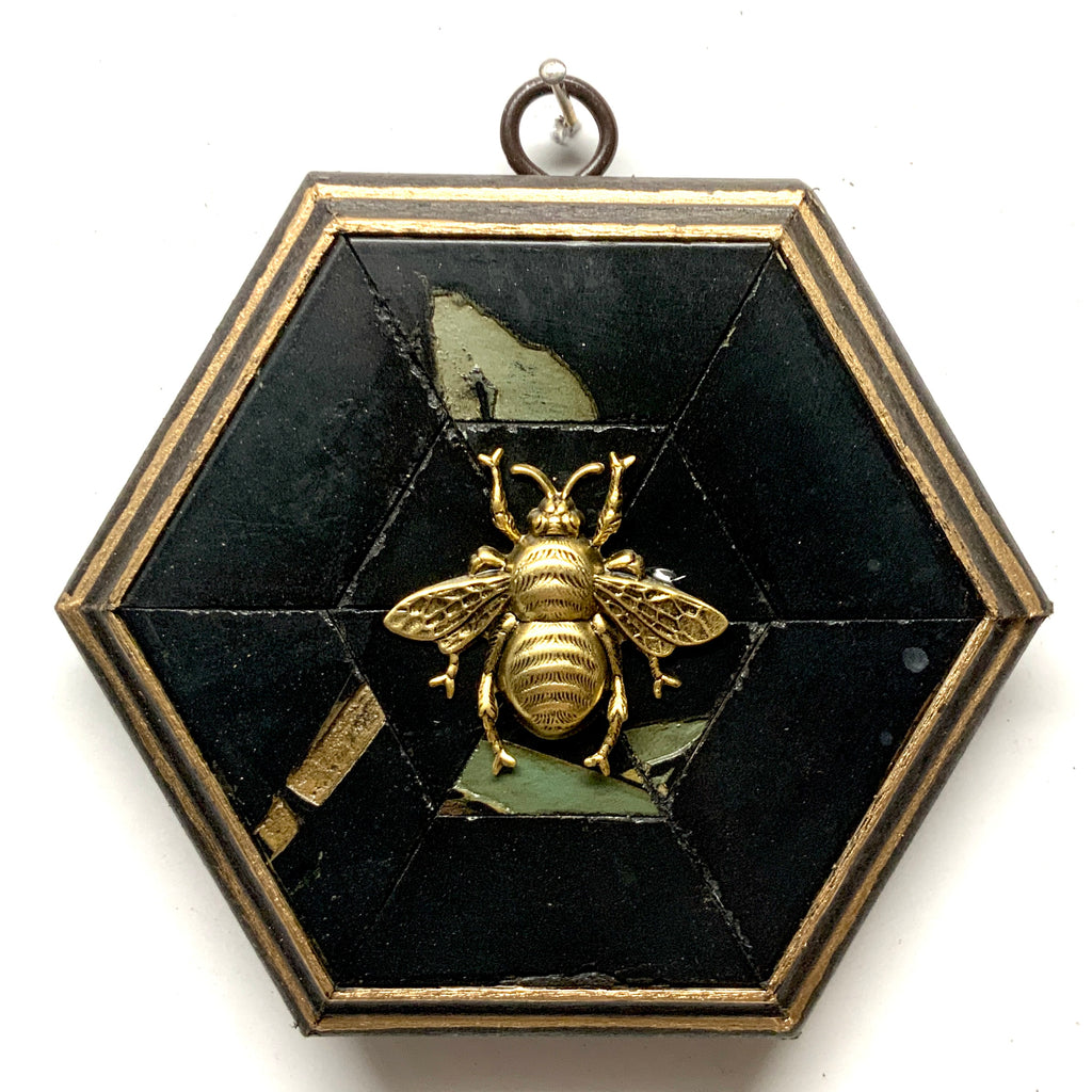 Coromandel Frame with Grande Bee (4.75