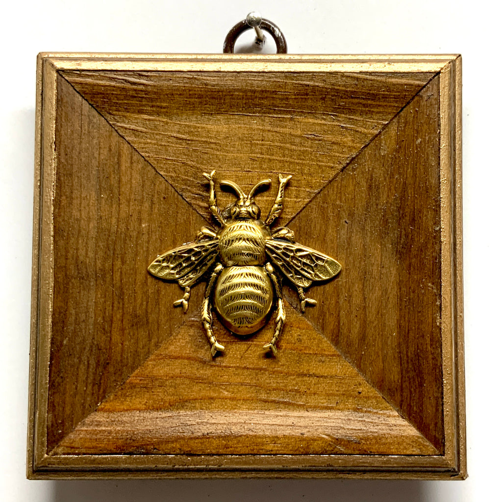 Wooden Frame with Grande Bee (3.75