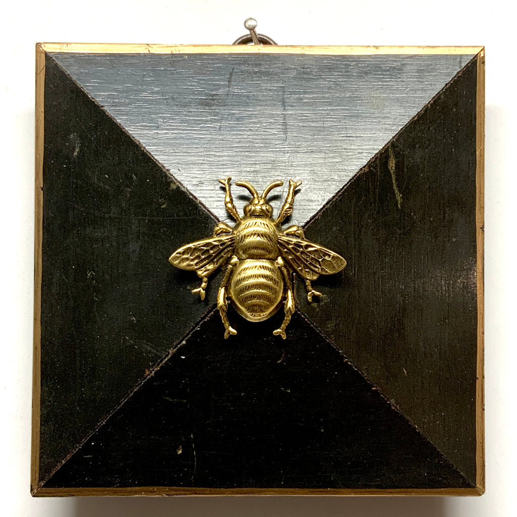Painted Frame with Grande Bee (4.5