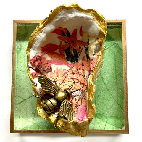 Acrylic Frame with Bee on Oyster Shell / Slight Imperfections (4