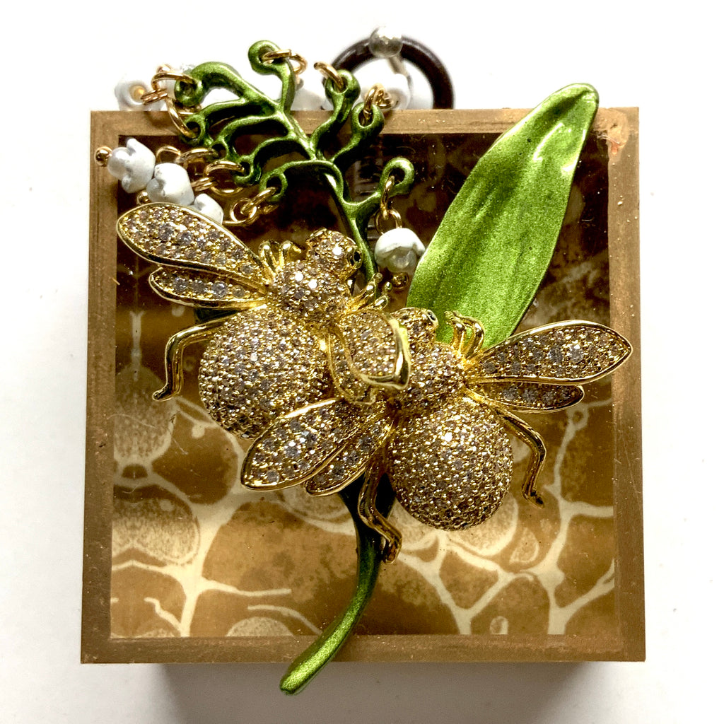 Acrylic Frame with Sparkle Bees on Brooch / Slight Imperfections (2