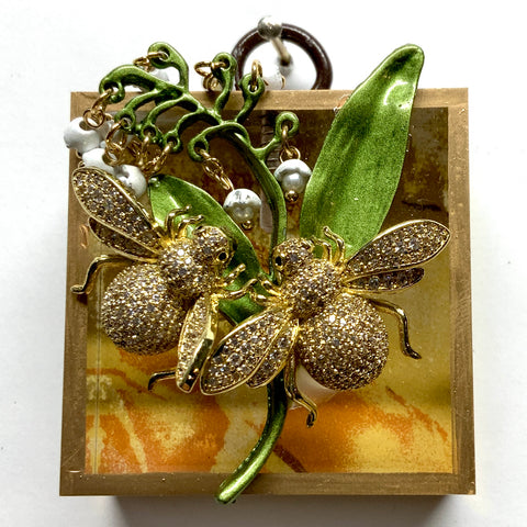 Acrylic Frame with Sparkle Bees on Brooch / Slight Imperfections (2