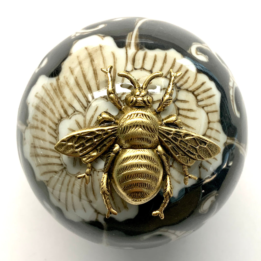 Ceramic Ball Frame with Grande Bee / Slight Imperfections (3