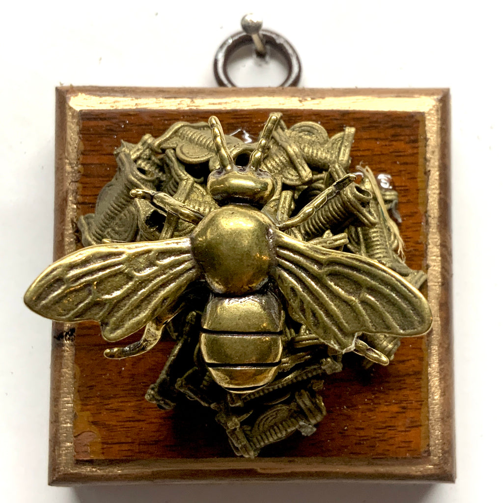 Wooden Frame with Bee (2.5