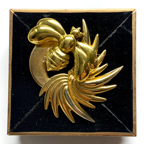 Modern Lacquered Frame with Deco Bee on Brooch (3