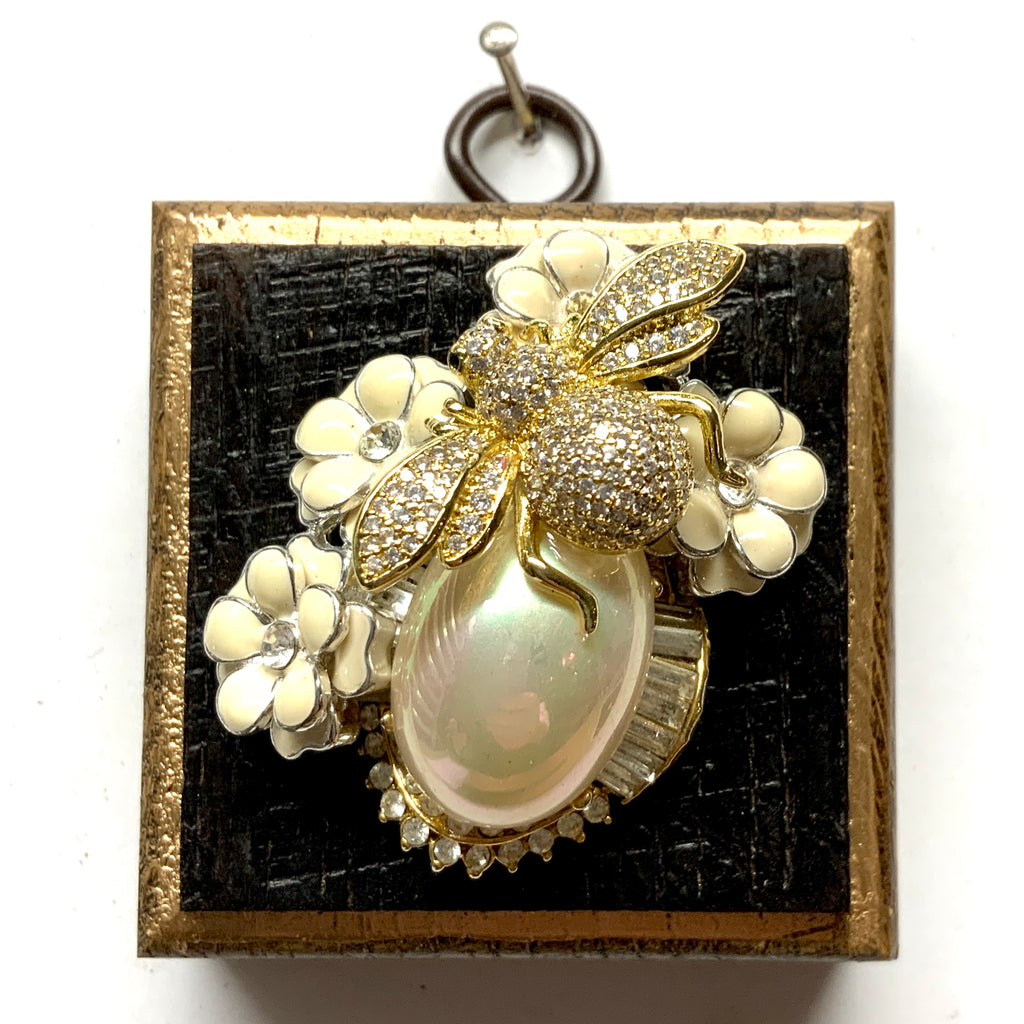 Bourbon Barrel Frame with Sparkle Bee on Flowers (2.5