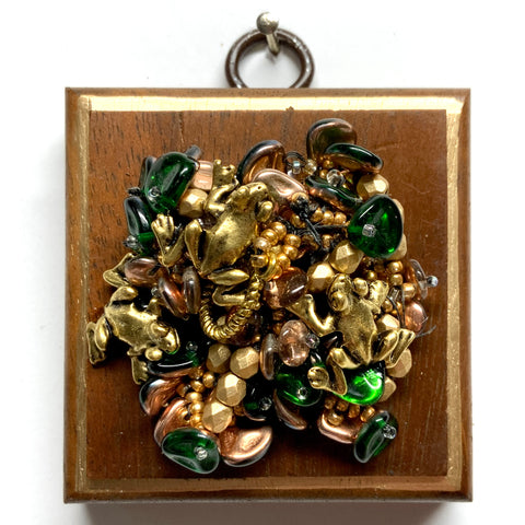 Wooden Frame with Frogs on Necklace (2.5