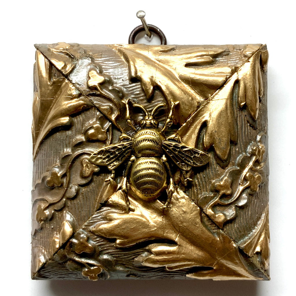 Painted Frame with Grande Bee (3.5