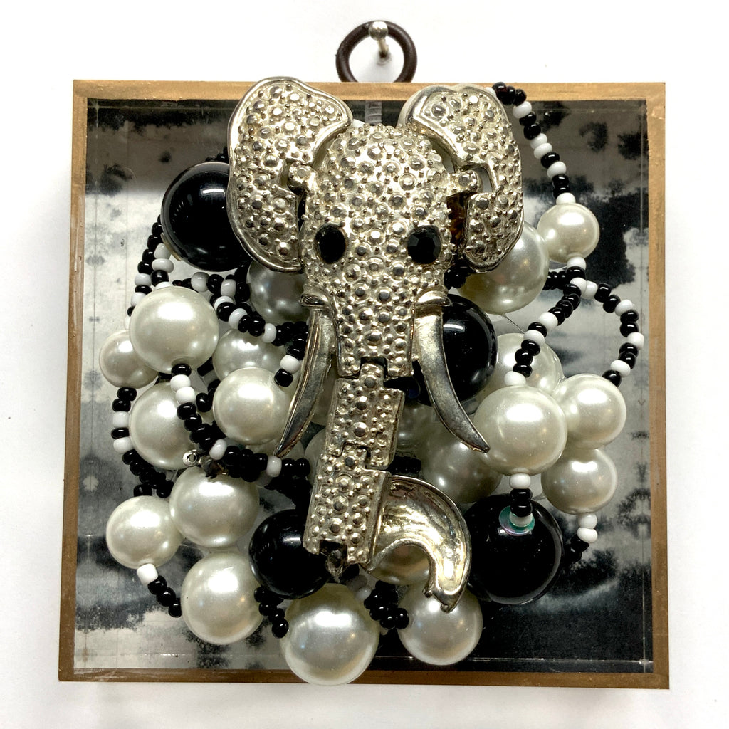 Acrylic Frame with Elephant on Necklace / Slight Imperfections (4