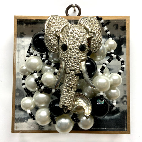 Acrylic Frame with Elephant on Necklace / Slight Imperfections (4