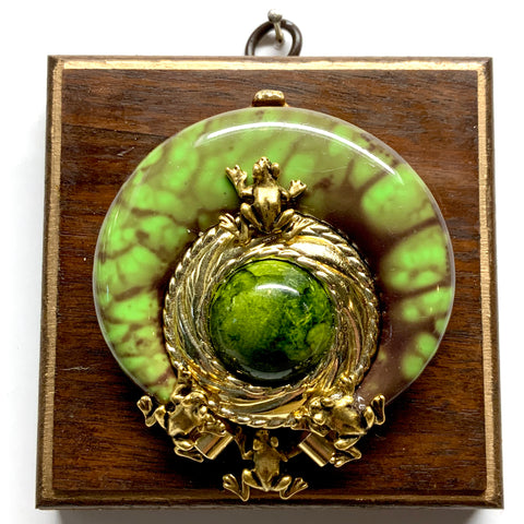Wooden Frame with Frogs on Brooch (4