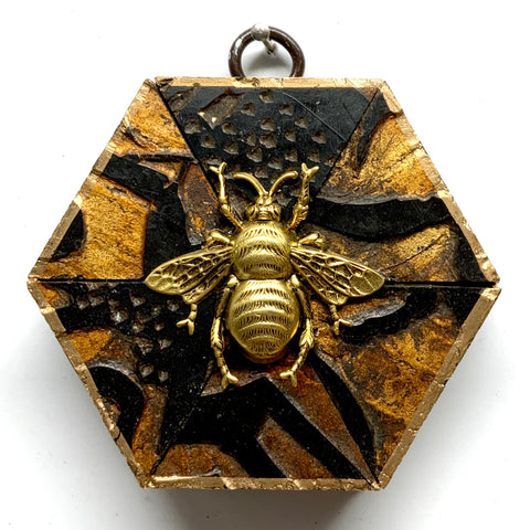 Coromandel Frame with Grande Bee (3.25