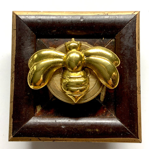 Wooden Frame with Deco Bee (2.5