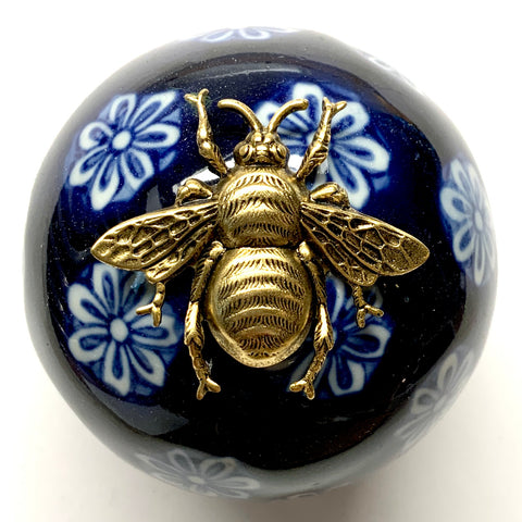 Ceramic Ball Frame with Grande Bee / Slight Imperfections (3