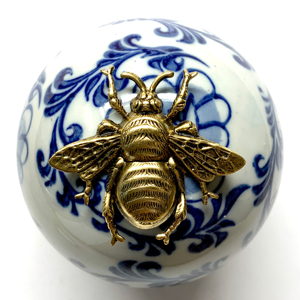 Ceramic Ball Frame with Grande Bee / Slight Imperfections (3
