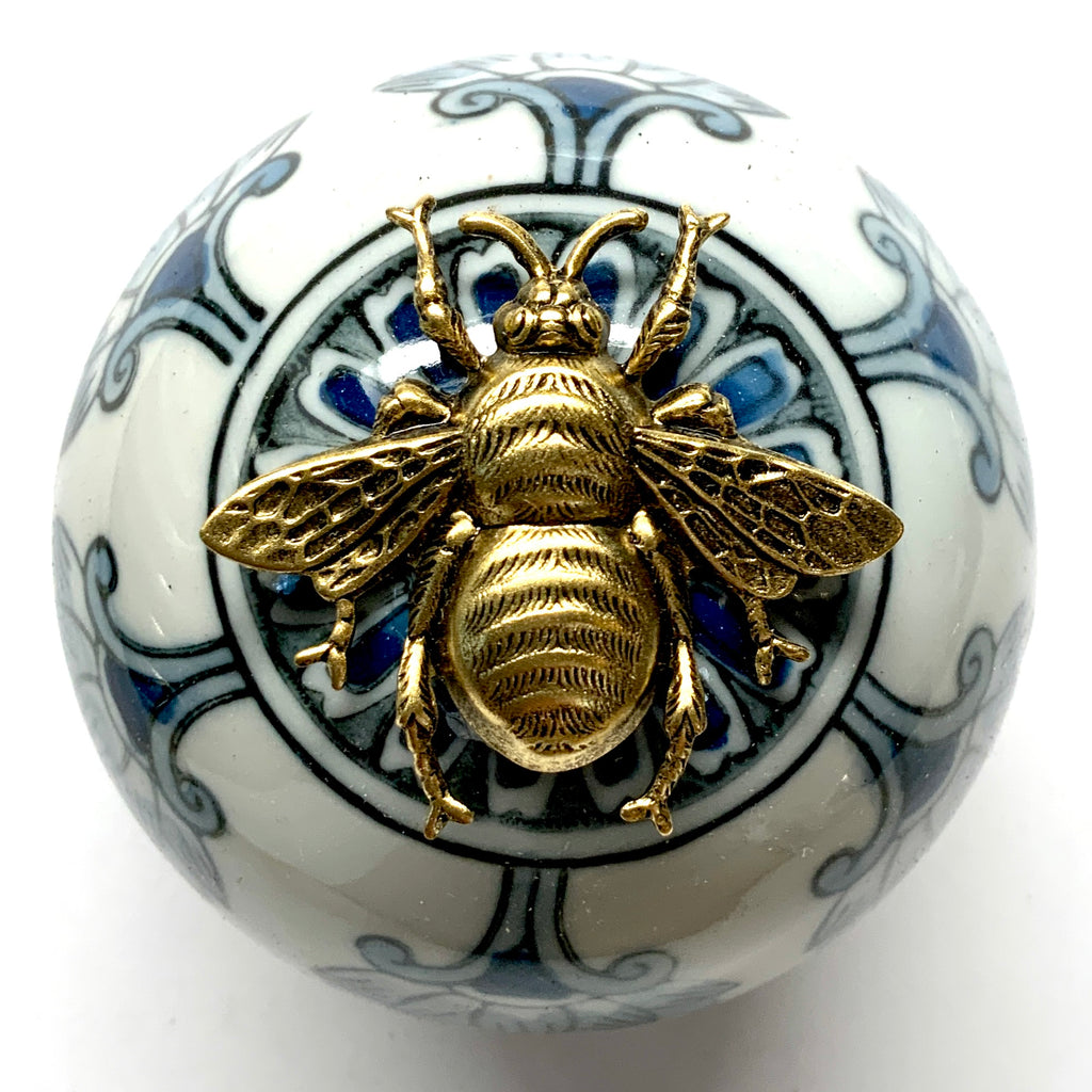Ceramic Ball Frame with Grande Bee / Slight Imperfections (3
