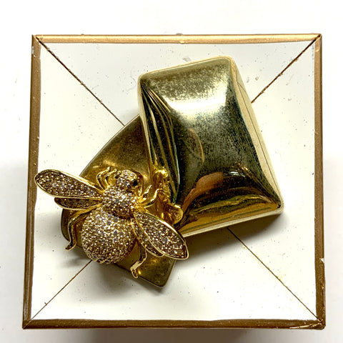 Modern Lacquered Frame with Sparkle Bee on Earrings (2.5