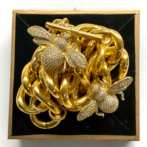 Modern Lacquered Frame with Sparkle Bees on Necklace (3