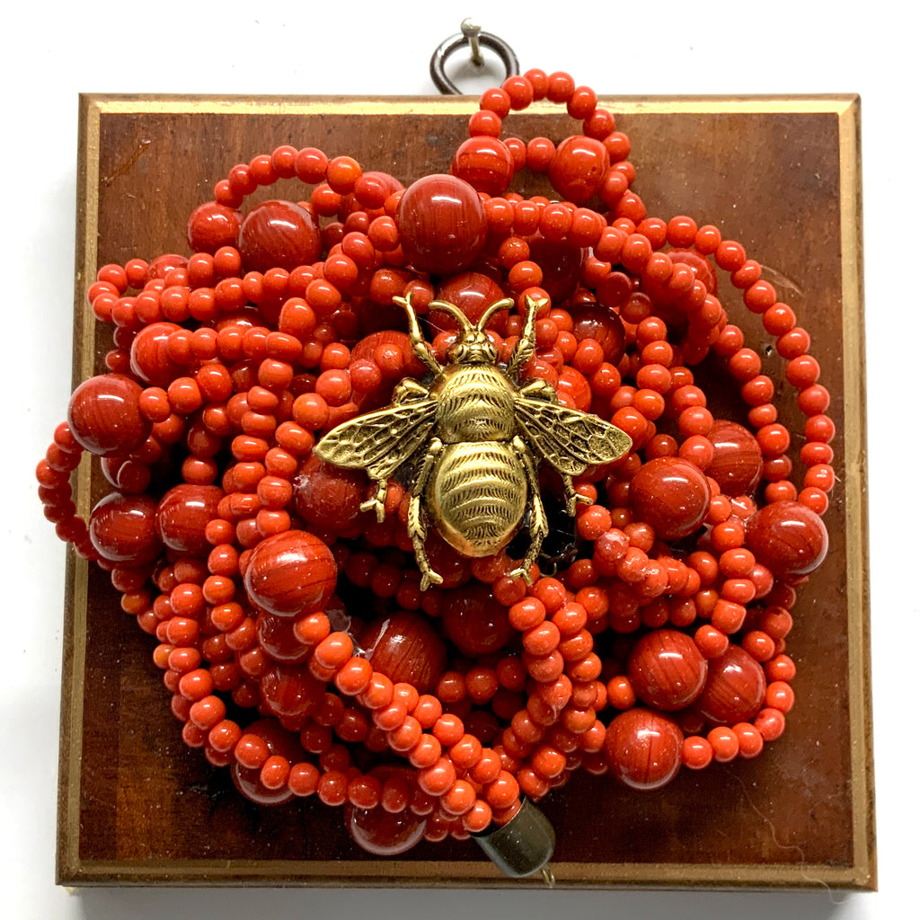 Wooden Frame with Grande Bee on Necklace (5