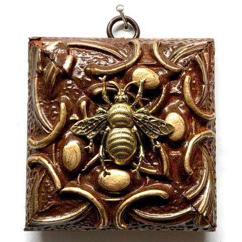 Painted Frame with Grande Bee (3.25