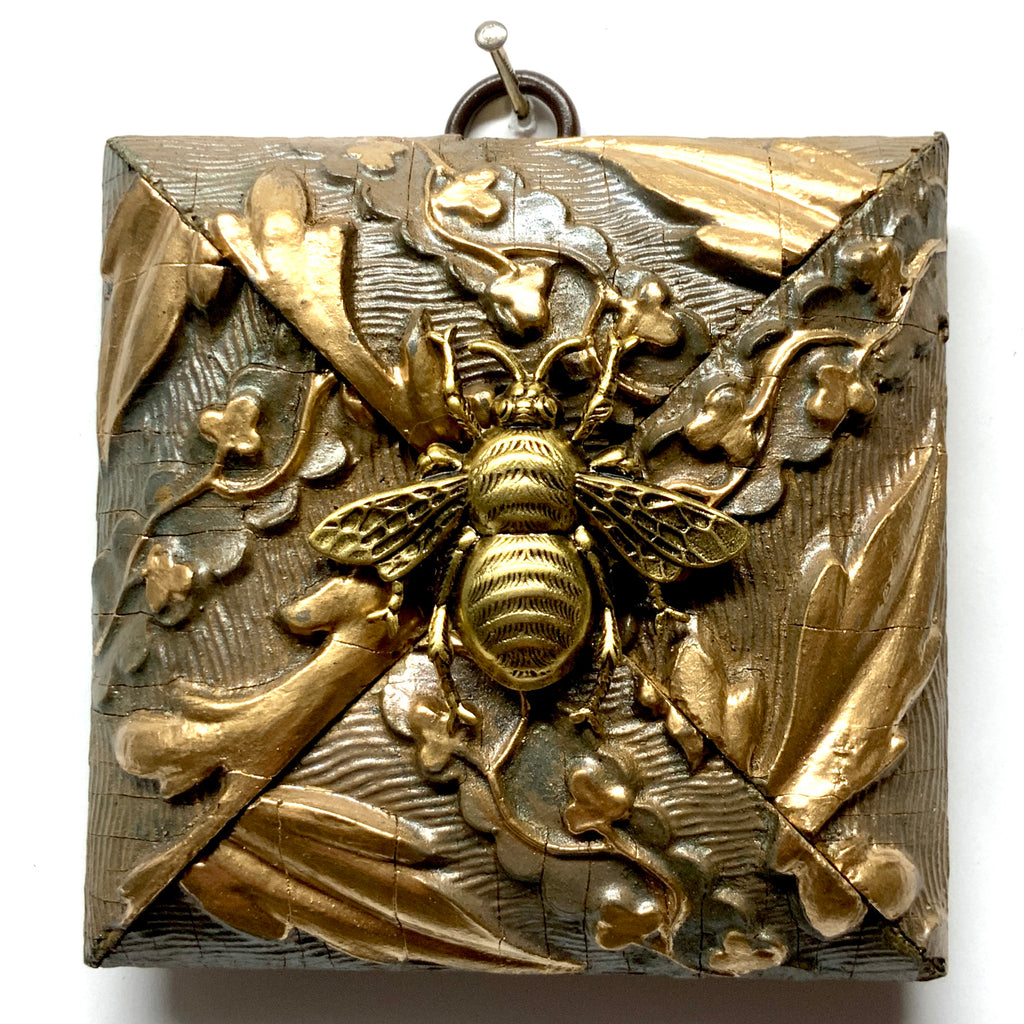 Painted Frame with Grande Bee (3.5