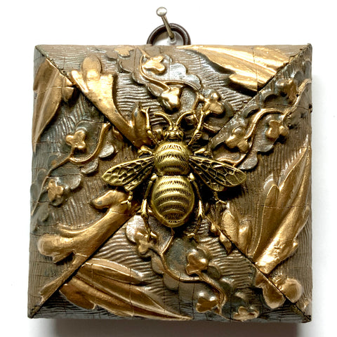 Painted Frame with Grande Bee (3.5