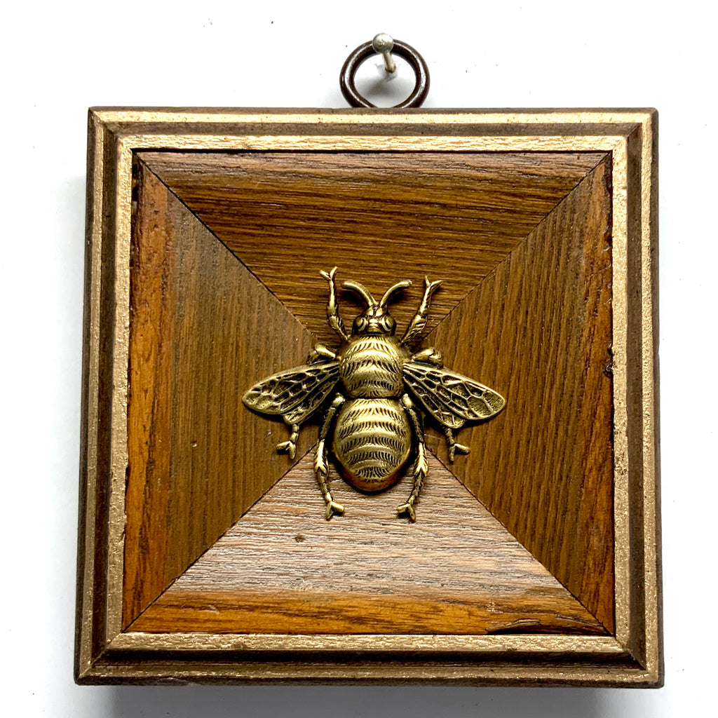 Wooden Frame with Grande Bee (3.5