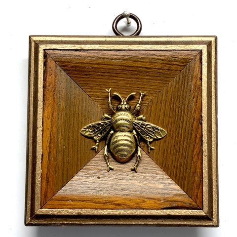 Wooden Frame with Grande Bee (3.5